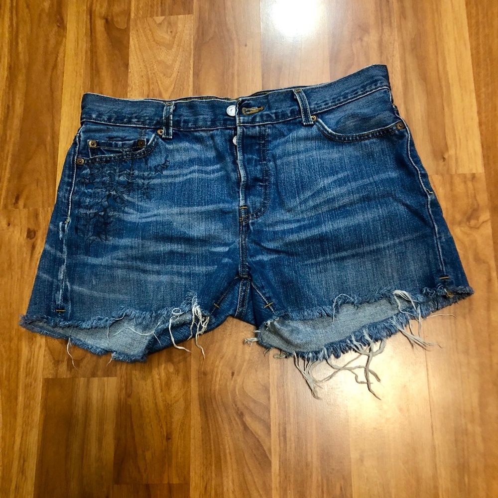 SHORTS